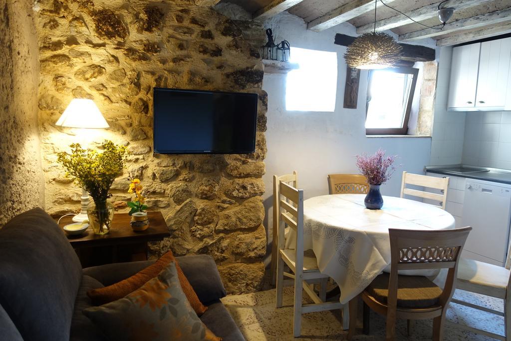 Apartamentos La Dama Azul Ágreda Kamer foto